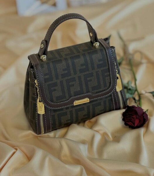 Sac à main femme luxe