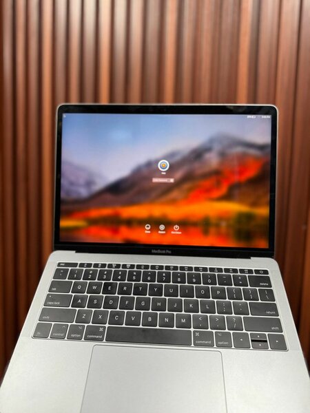 2017 MACBOOK PRO