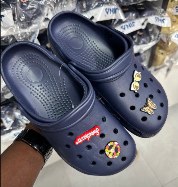 crocs for women, dark blue