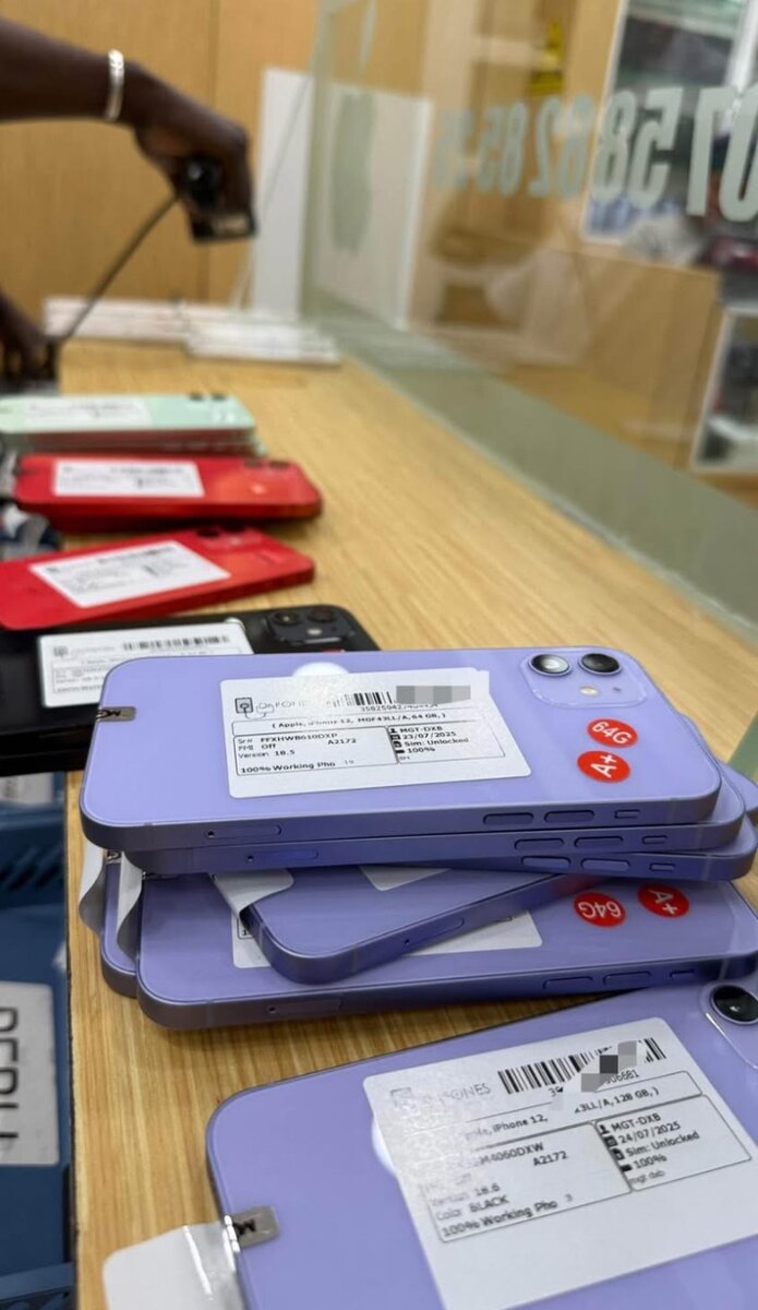 12simple 64G casi neuf