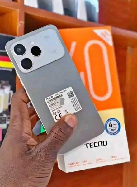 Téléphone TECNO avec 4 Go de RAM