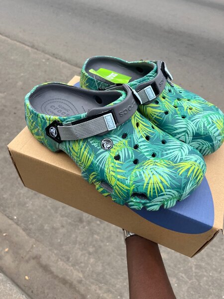 Crocs ,tropicaux confortables