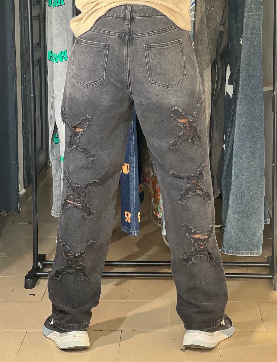 Jean déchiré style urbain