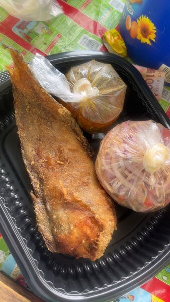 Poisson Frit avec Accompagnements