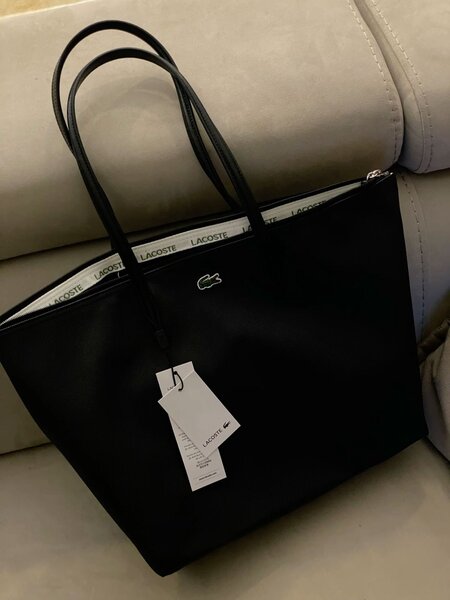 Sac fourre-tout élégant Lacoste