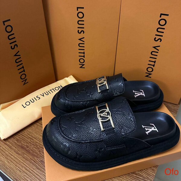 Louis Vuitton Homme Slides en Cuir