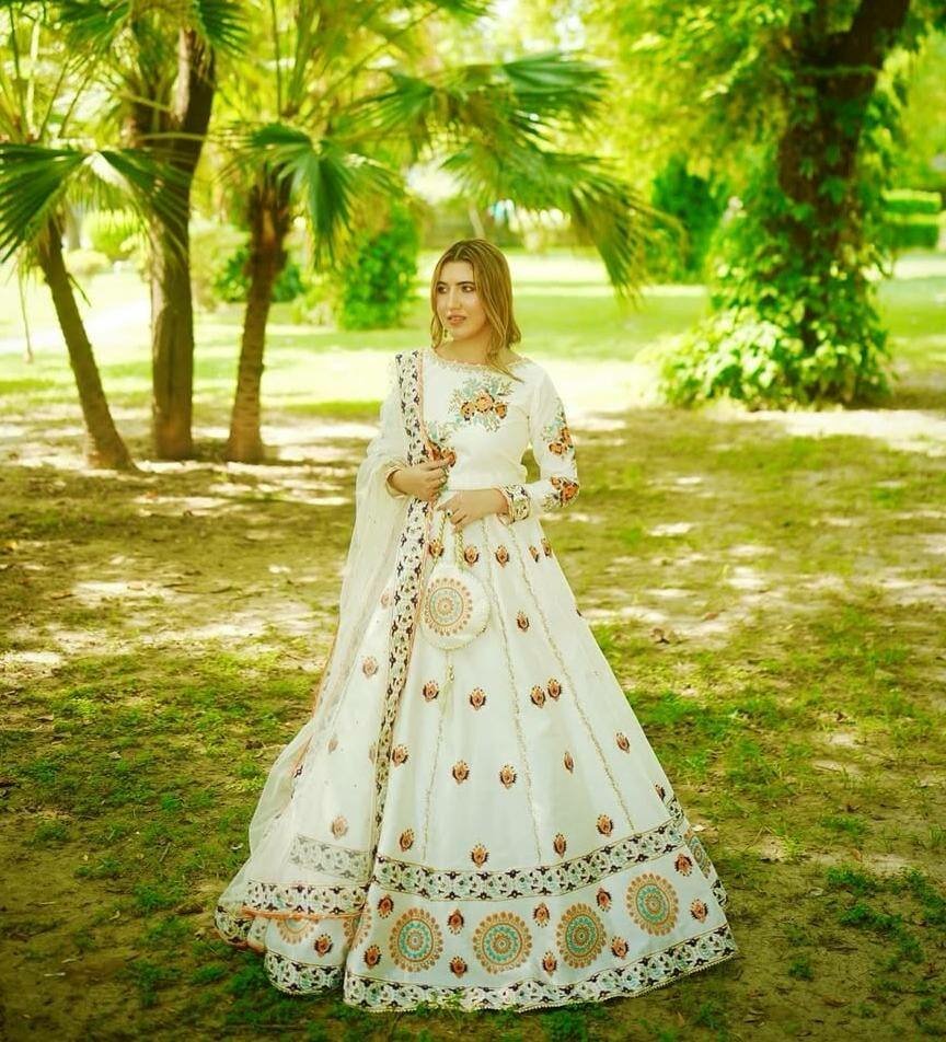 Khatan silk maxi + organza duppta 2 pc .dc free