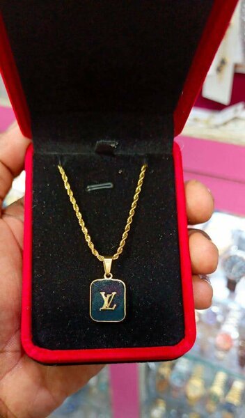 Chaine dorée plaqué