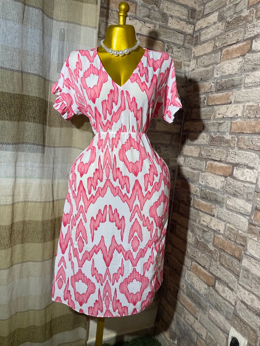 Robe courte rose pour femme