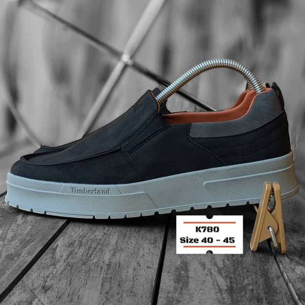 TIMBERLAND LOW-CUT SNEAKERS