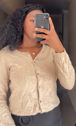  Short knitted Sweater  with buttons in pink  size: M/S