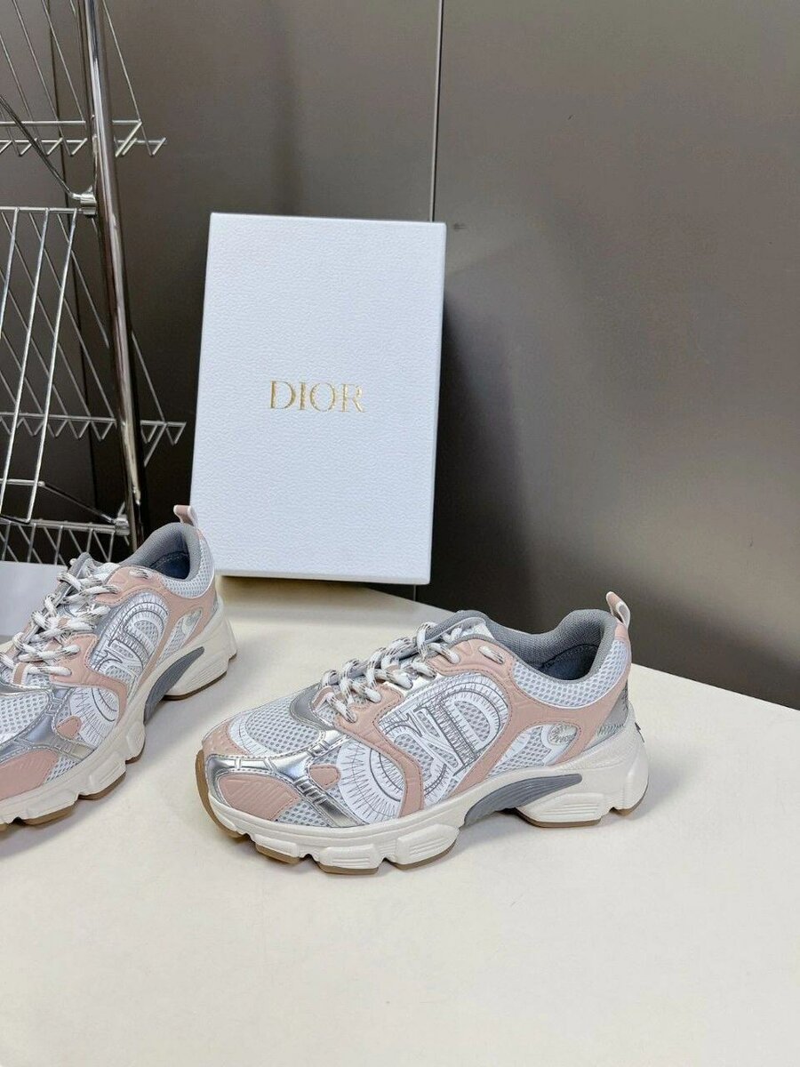 Baskets Dior élégantes femme