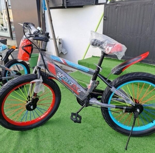 Vélo VTT pour enfants de 4 a 8 ans