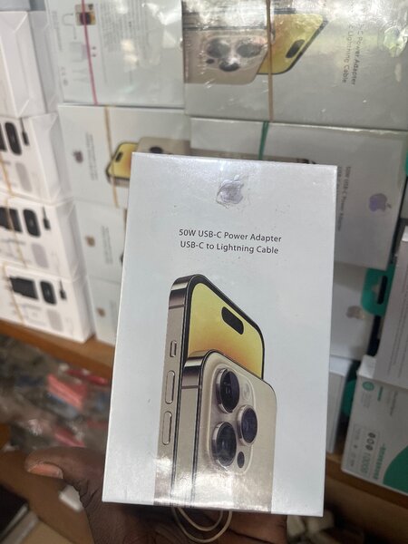 Chargeur rapide USB-C 50W avec câble Lightning