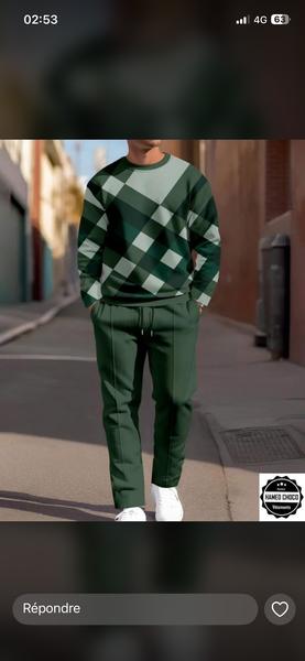 Ensemble de survêtement moderne