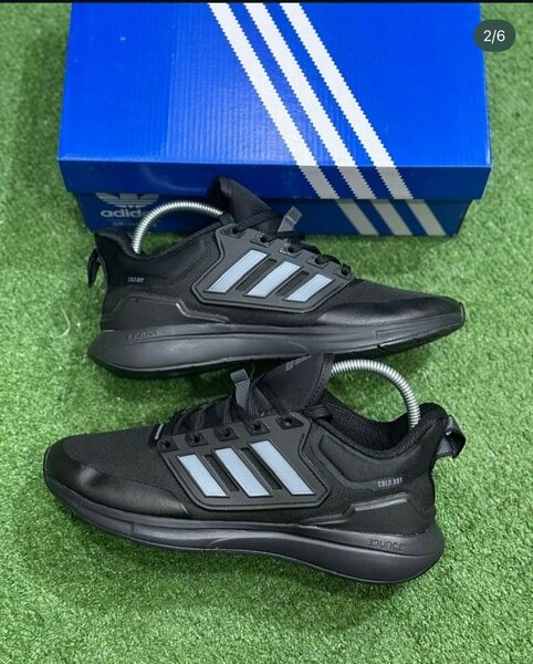 Adidas 530