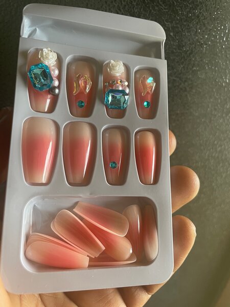 Ongles Press-On Éclat Perlés