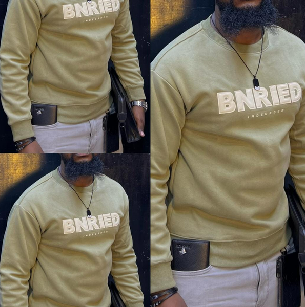 Thick merino wool sweatshirts for gentlemen.