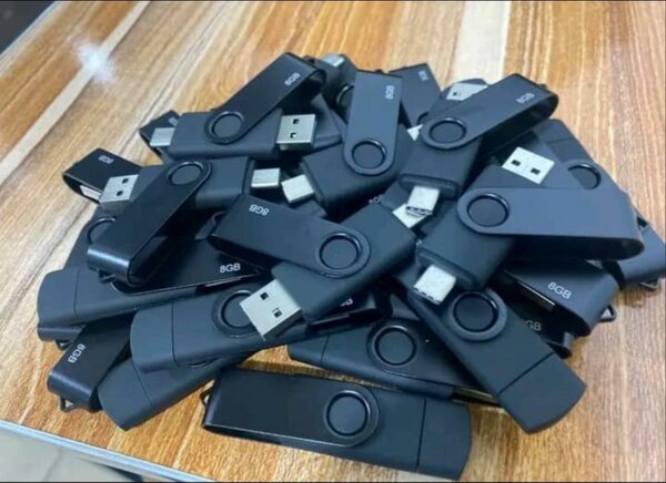 Clés USB pivotantes 64 GB,