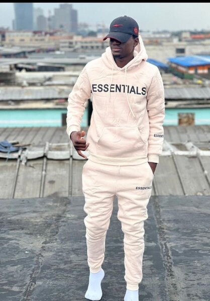 Survêtement Essentials élégant