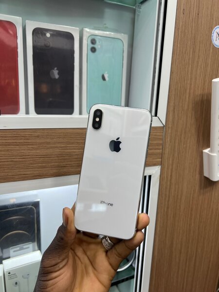 iPhone X simple 64go sans ID