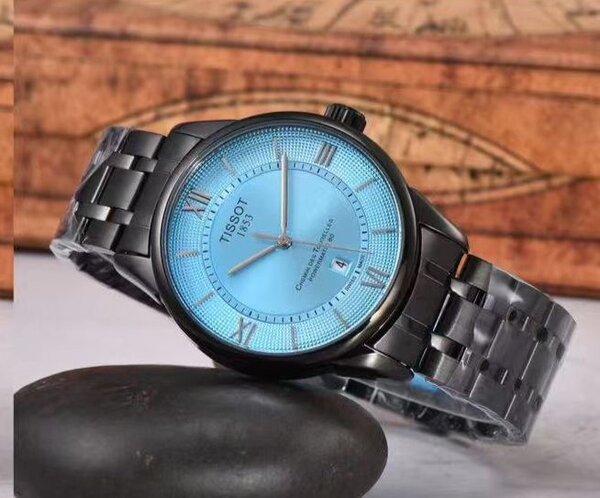 Montre Tissot homme en acier