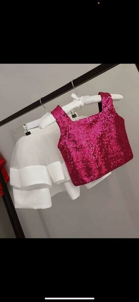 Ensemble Fille Paillettes et Jupe