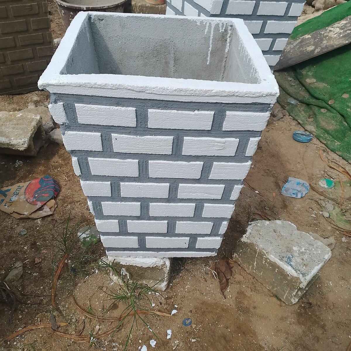 Jardinière en béton design