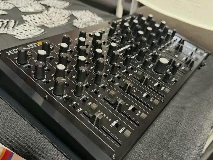 X32 COMPACT Mixeur numérique professionnel