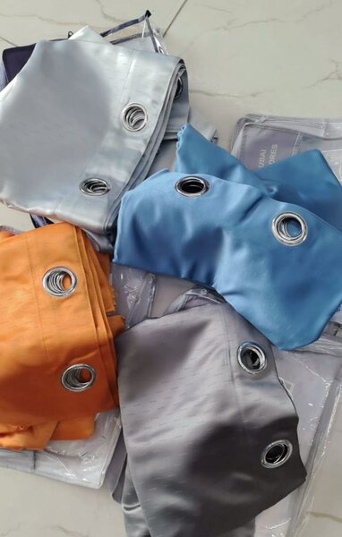 2 Rideaux occultants modernes