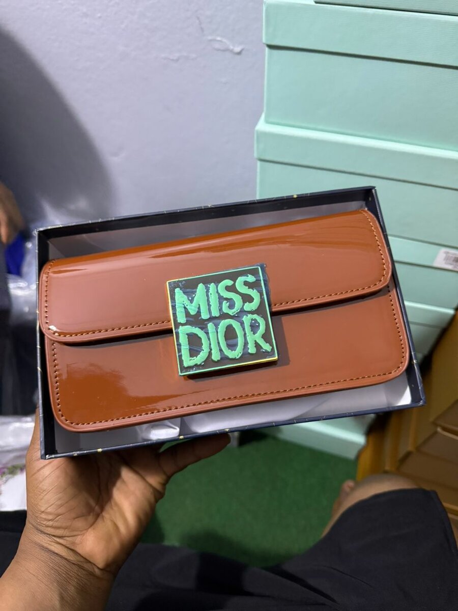 Sac à main élégant Miss Dior