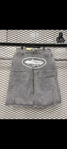 Bermuda en jean graffiti