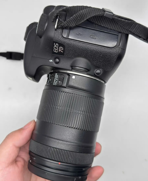 Appareil photo reflex Canon EOS 7D