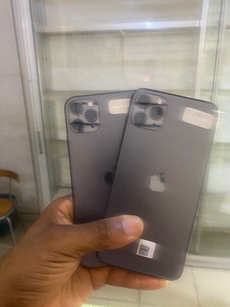 iPhone 11pro max 256