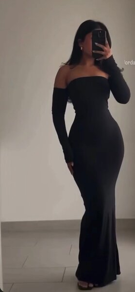 Robe Longue Épaule Dénudée