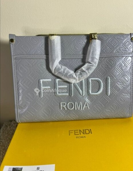 Sac Fendi Roma luxe en cuir gris