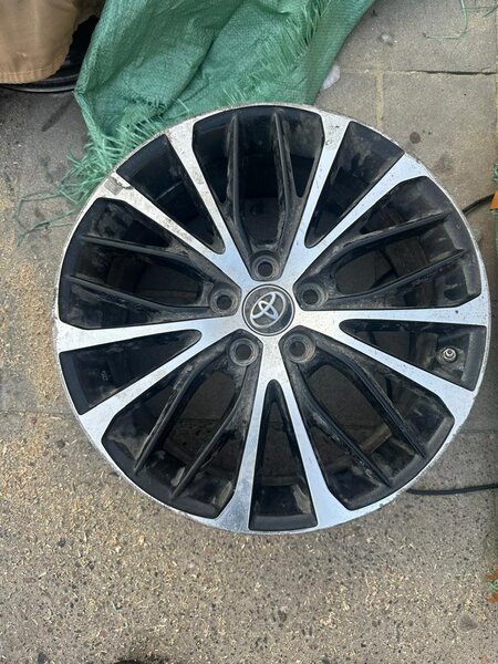 Диски Тойота Камри R18 оригинал