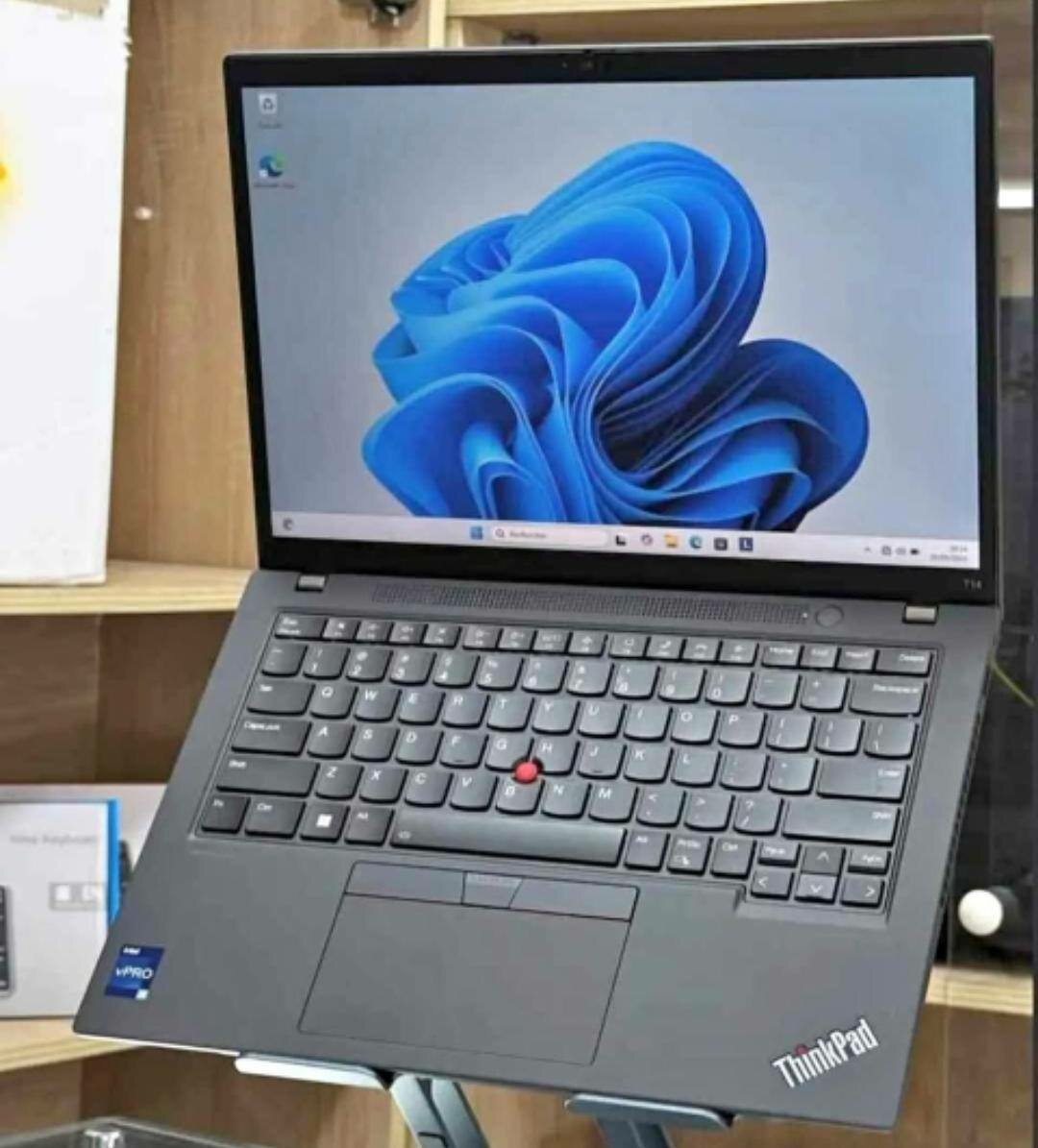 Ordinateur portable Lenovo ThinkPad 14"