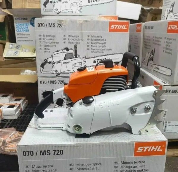 Tronçonneuse professionnel 70cm³