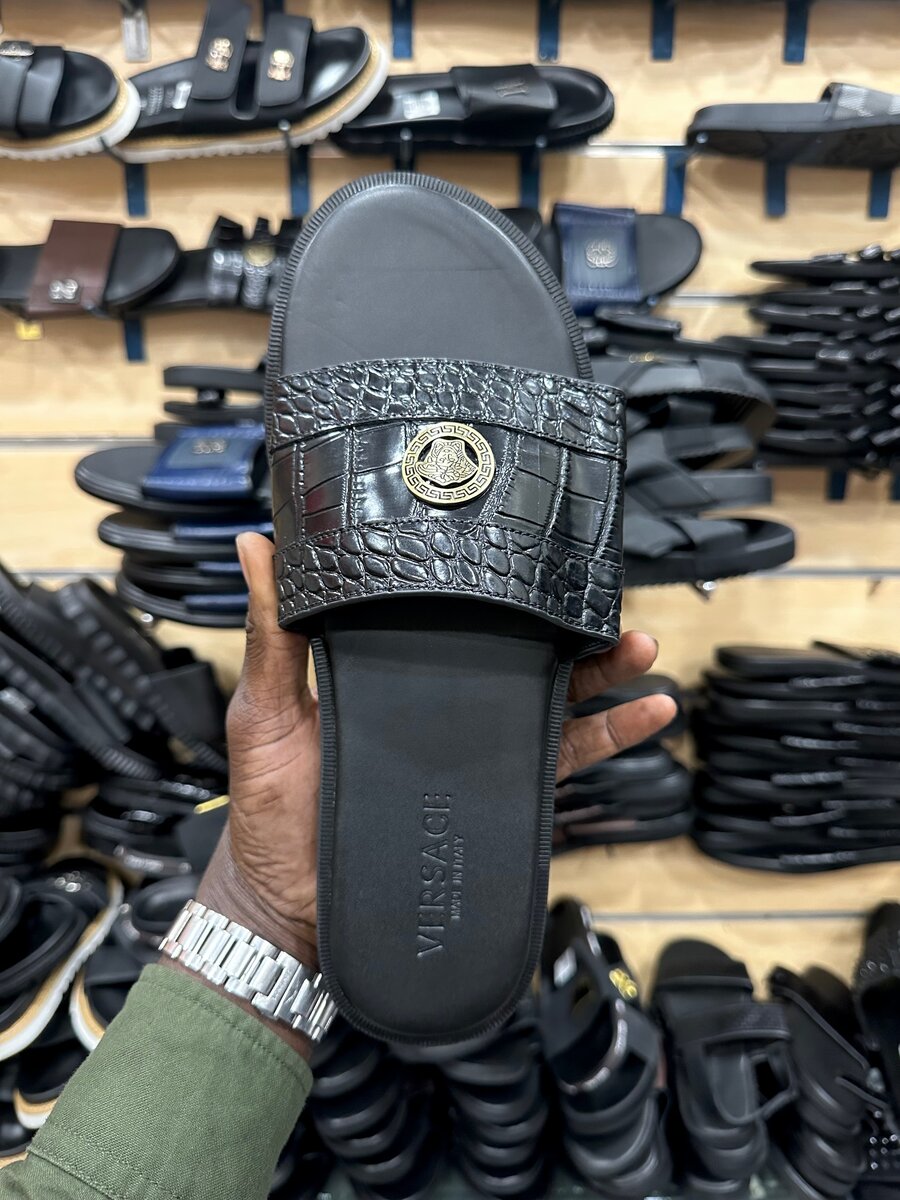 Sandales plates pour homme