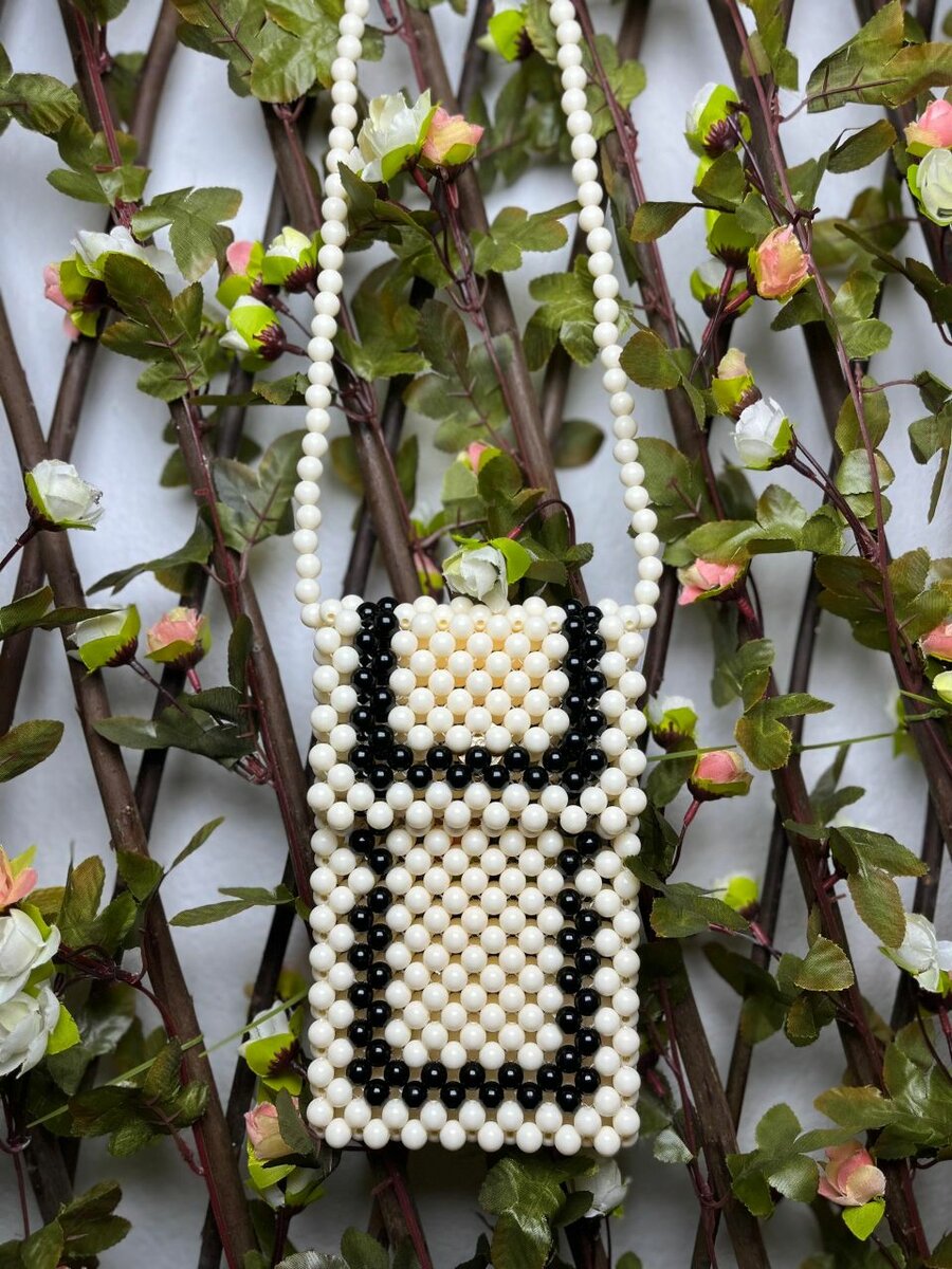 Sacoche perlé blanc et noir pour téléphone