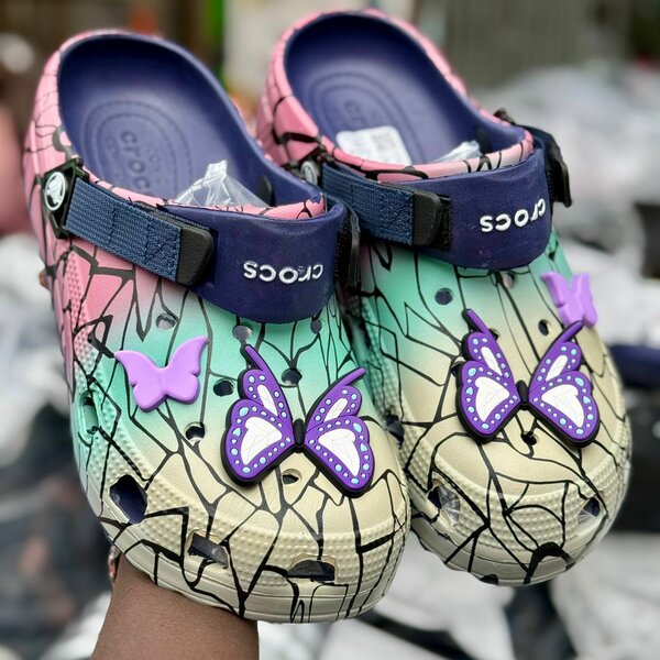 Sabots Crocs papillon multicolore