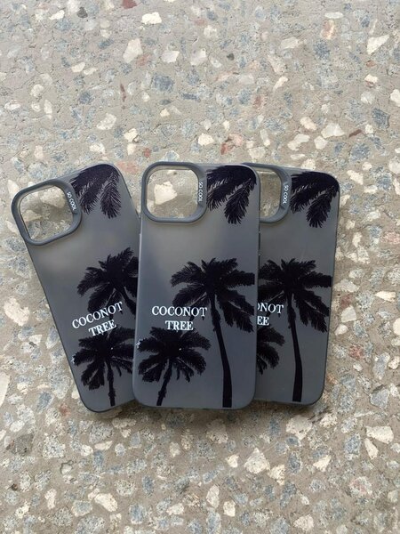 Coconut tree iPhone pouches
