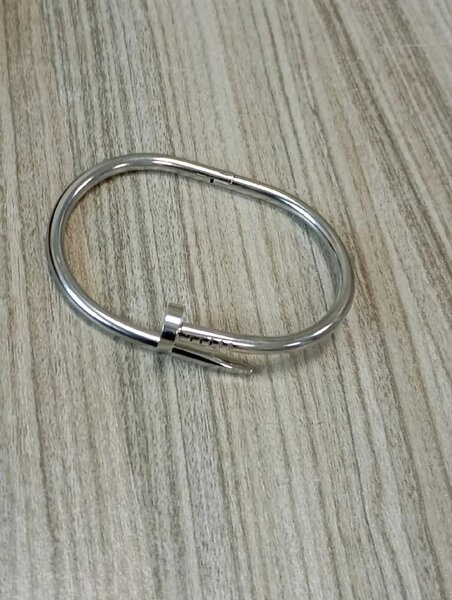 Bracelet doré élégant