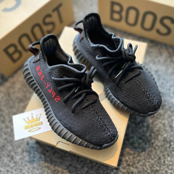 Baskets Noires Stylish 350 Boost