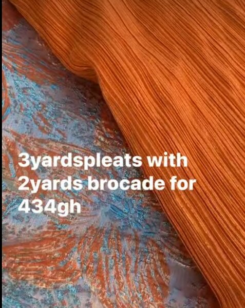 Set of fabrics: single-color + multi-color