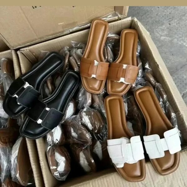 New stock slippers, black white , blue, pink sizes 37, 38, 39, 40 and 41