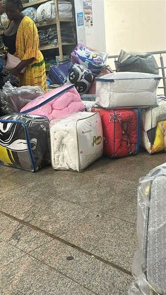 Couette confortable en duvet