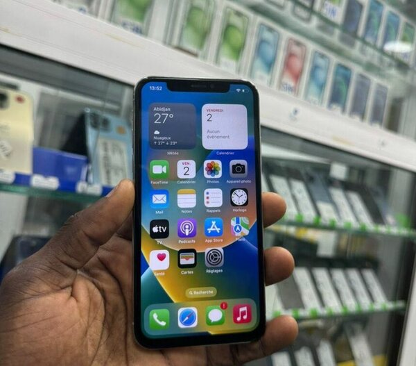 iPhone X 64GB Argent Débloqué