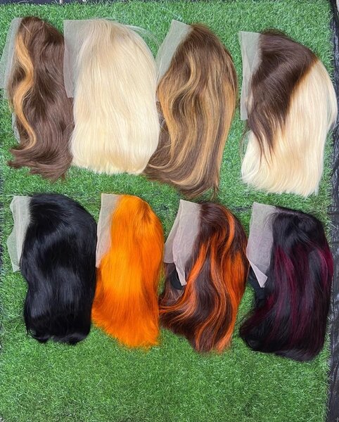 Perruques en Dentelle Colorées